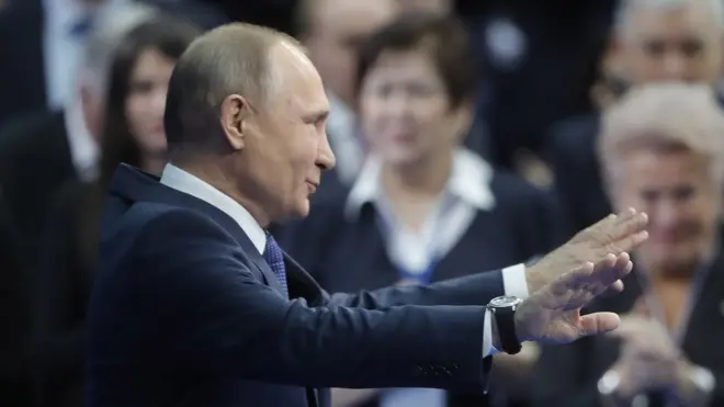 Путин рассказал, что ему "обидно" не попасть в "кремлевский список" США