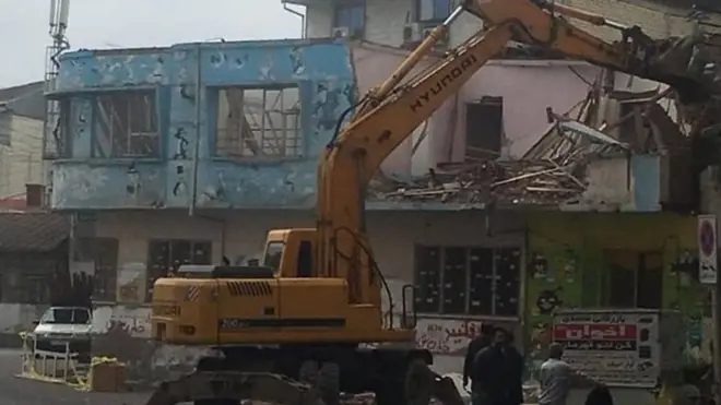 خانه مادری سایه