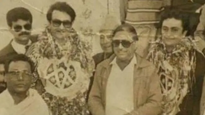 رشی اور رندھیر کپور 1990 میں پشاور آئے تھے