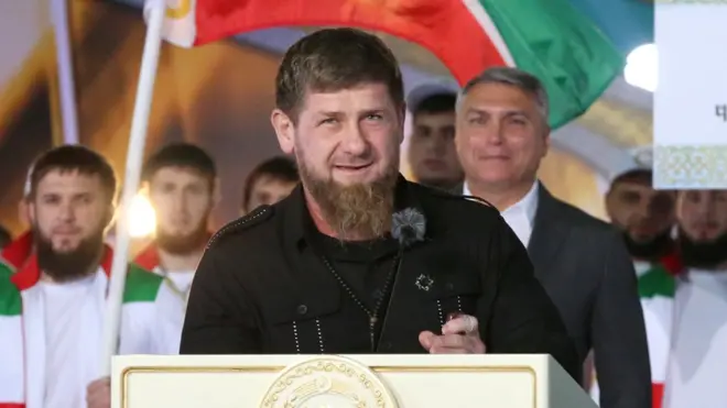 Кадыров предложил мужчине с видеоролика немедленно приехать к нему в Грозный