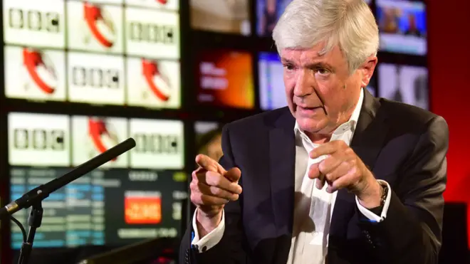 تعرض مدير بي بي سي السابق توني هول لانتقادات بسبب تحقيقه "غير الفعال على الإطلاق" في قضية بشير