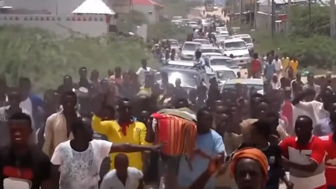 Aaska marxuum Axmed Dowlo