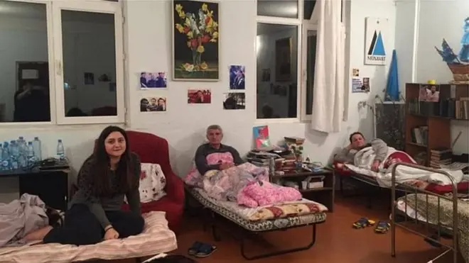 Yanvarın əvvəlindən bir qrup fəal Mehman Hüseynova dəstək məqsədilə Müsavat Partiyasının qərargahında aclıq aksiyası keçirdiyini bəyan edib.