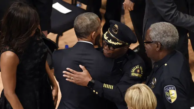 Обама выразил соболезнования коллегами и родственниками погибших полицейских