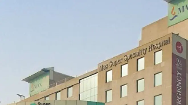 दिल्ली के शालीमार बाग में मैक्स अस्पताल