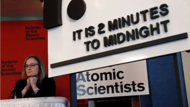 لقطة من مؤتمر تقديم الساعة