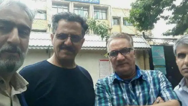 محمد حسین سپهری و جواد لعل محمدی دو نفر وسط از سمت چپ که امروز بازداشت شدند