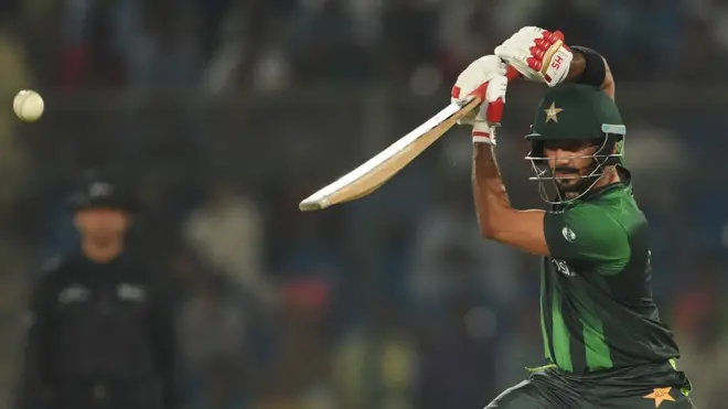 حسین طلعت میں وہ سارے گن ہیں جو ایک اچھے ماڈرن کرکٹر کا خاصہ ہوتے ہیں۔