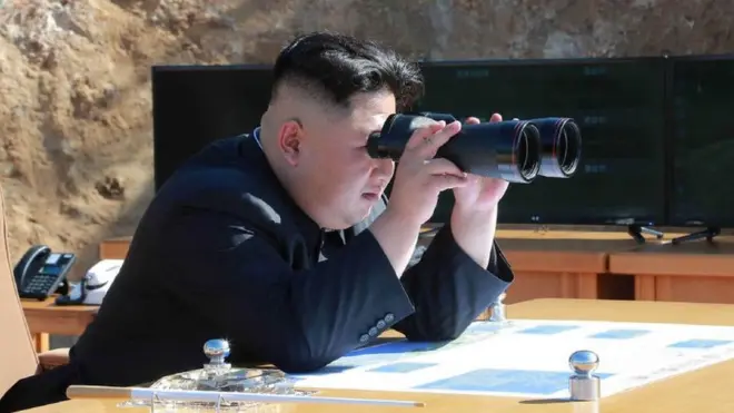 El líder de Corea del Norte, Kim Jong-Un, lleva tiempo amenazando con fabricar misiles balísticos de largo alcance.