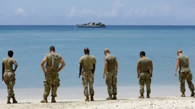 Tentara Amerika Serikat dievakuasi dari Kepulauan Virgin Amerika.