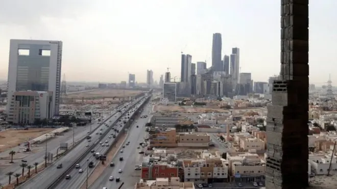 Magaalada ayaa laga dhisi doonaa meel Riyaad (sawirka) geeskeeda ah