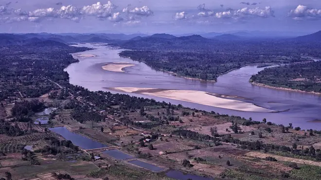 แม่น้ำโขงที่ อ.เชียงคาน จ.เลย เมื่อปี 1998