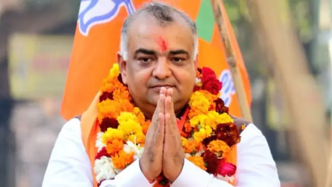 आकाश सक्सेना