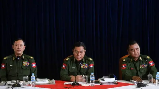 ဖွဲ့စည်းပုံပြင်ရေး၊ အပစ်ရပ်ရေးတို့နဲ့ပတ်သက်ပြီး တပ်မတော်ရဲ့ သတင်းစာရှင်းလင်းပွဲပြုလုပ်