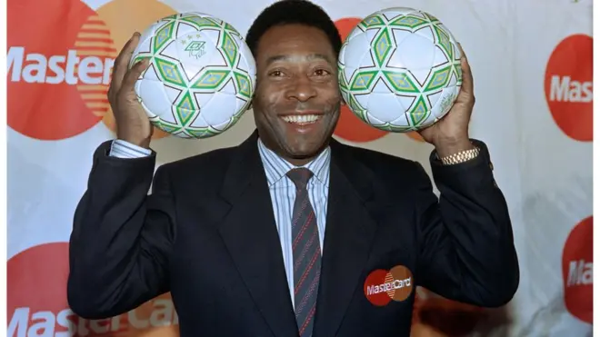 Pele na world class footballer weh don win three World Cup