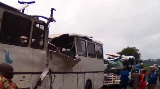 Plusieurs bus d'une agence de voyage ont été détruits