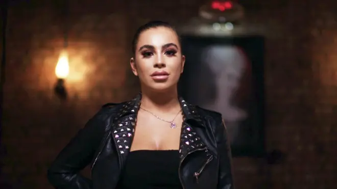 Katie Salmon mengungkapkan, dirinya terluka dengan sikap kebencian yang ditunjukkan komunitas LGBT.