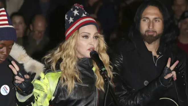 Madonna seçim öncesinde Clinton için destek konseri vermişti