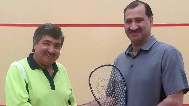 قمر زمان، جان شیر خان