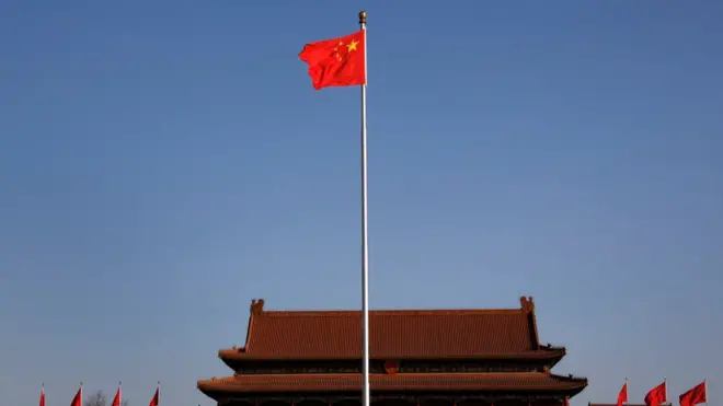 近年来中国富人到海外争取永居权或外国公民公民身份的人数大增