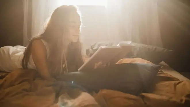 سیکس، کتابیں