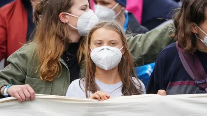 Грета Тунберг вышла на демонстрацию в Берлине