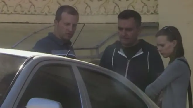 Чоловік на ім'я Ігор Устименко (ліворуч) начебто був присутній біля будинку Шеремета