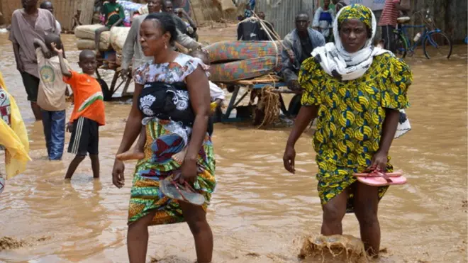 Inondation dans un quartier de Niamey.
