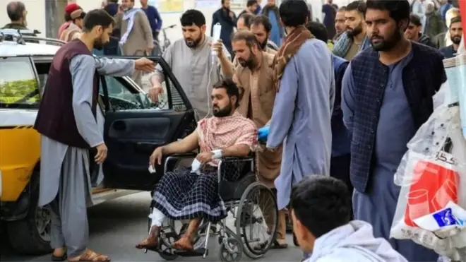 د جومات ملا امام وايي، باور کېږي چې دا یو ځانمرګی برید و