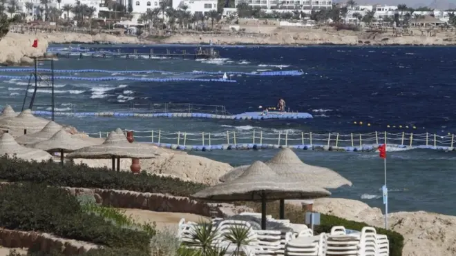 Самолет, на борту которого курил подвыпивший пассажир, направлялся в Египет