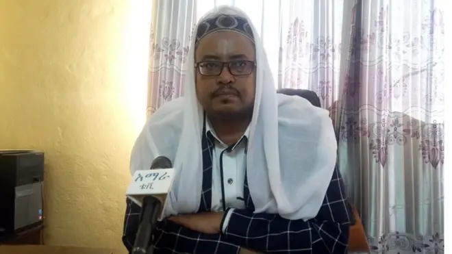 Pirezidantii Mana Maree Islaamummaa Naannoo Amaaraa Sheh Sa'iid Ahimad masjiidni afur gubachuu himu