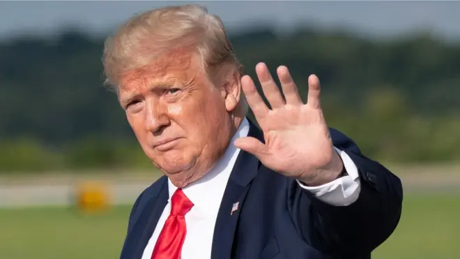 डोनल्ड ट्रंप