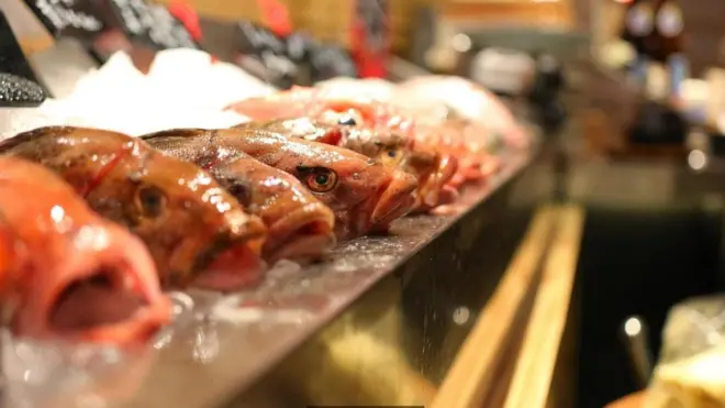 لا يمكن تمييز الأسماك الحاملة لسموم السيغواتيرا، ولا يوجد طرق مجدية لفحص الأسماك المصابة، ولا يمكن القضاء على السم بالتجميد أو الطهو