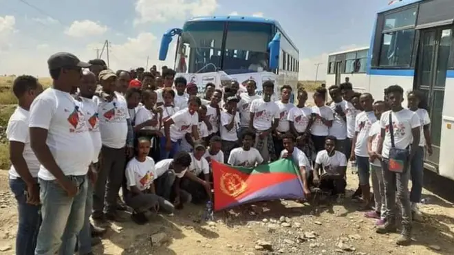 ዕስለ ኣንበጣ በረኻ ንምብራር ናብ ዞባ ደቡብ ትግራይ ዝወፈሩ ኤርትራውያን መናእሰይ ተቐማጦ ትግራይ