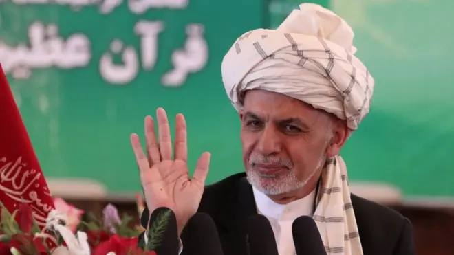 ښاغلي غني پخپلو خبرو کې وویل، د زورواکو او بانفوذو کسانو له لاسوهنې پرته، روڼ استخدام په افغانستان کې د ملي یووالي تضمینوونکی دی