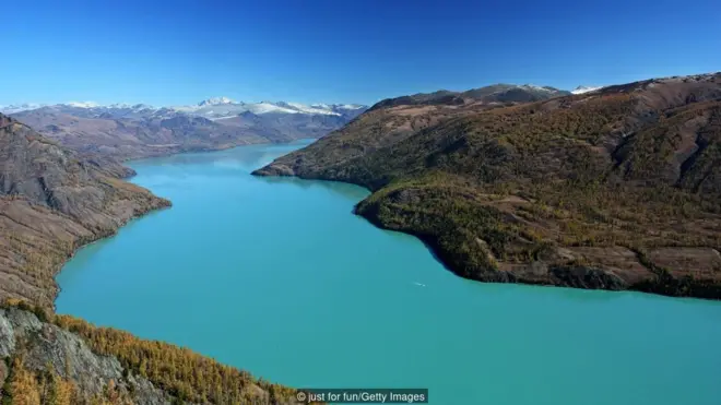 Danau Kanas yang terletak di provinsi Xinjiang, Cina.