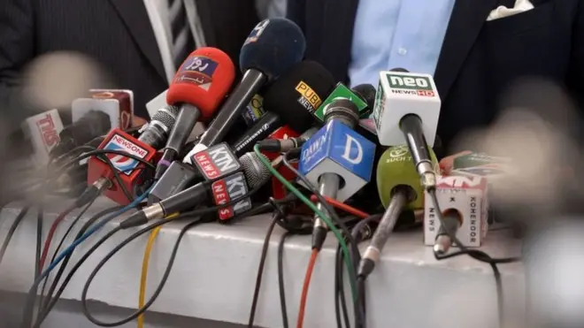 ’جھوٹی خبریں کل بھی پاکستان میں پھیلائی جاتی رہیں اور پھیلانے والے جھوٹی خبروں کے خلاف خود ہی جہادی بنے رہے‘