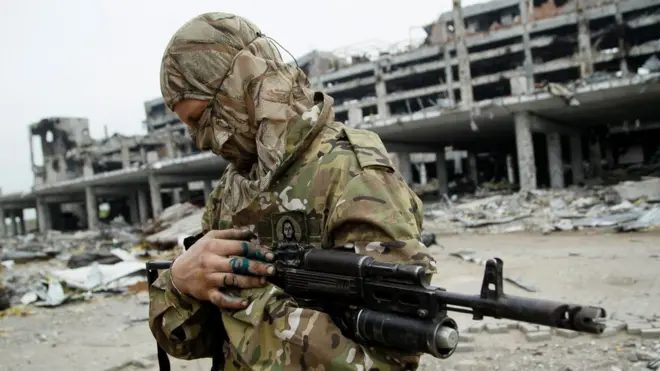 "Новорічне перемир'я" мало розпочатися наприкінці грудня, однак повного припинення вогню на Донбасі так і не сталося, а невдовзі бойові дії відновилися у повному обсязі