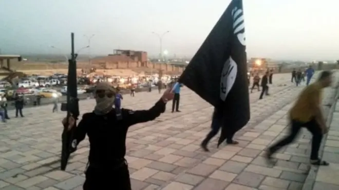 موصل له دوو کلونو راهیسې د اسلامي دولت په لاس کې دی