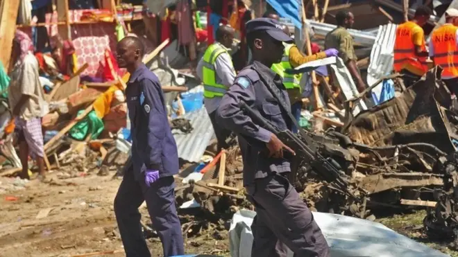 امدادی کارکنوں کا کہنا ہے کہ دھماکے میں مرنے والوں کی تعداد میں اضافہ ہوسکتا ہے