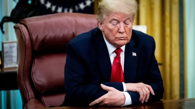 Міністр охорони здоров'я США заявив, що препарат скупили за ініціативою президента Трампа