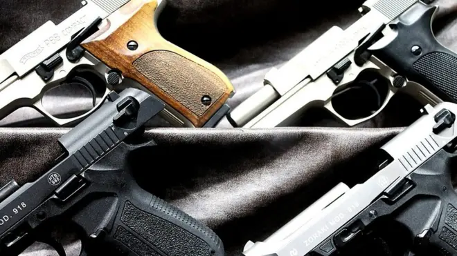 После стрельбы в Лас-Вегасе, жертвами которой стали более 50 человек, в США снова заговорили об ужесточении закона об оружии.