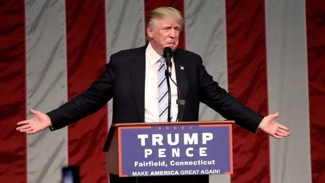 Donald Trump daha önce de Müslümanların ABD'ye girişinin durdurulması gerektiğini savunmuştu.