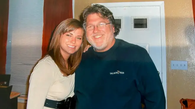 Eve conoció a su padre Steve cuando tenía 19 años.