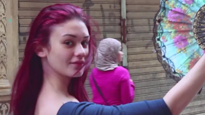 مشروع "راقصات باليه القاهرة" يحتفل بمرور عام على إطلاقه وصل خلاله عدد معجبي صفحاته على وسائل التواصل الاجتماعي إلى نحو 70 ألف متابع.