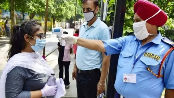 له امریکا وروسته هند کې ډېر کسان په کورونا اخته شوي دي.