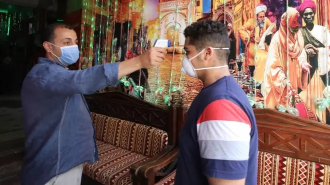 الإصابات بفيروس كورونا ارتفعت بشكل كبير خلال الأسابيع الأخيرة.