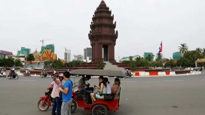 Phnom Penh: Thành phố hưng thịnh với quá khứ tàn bạo