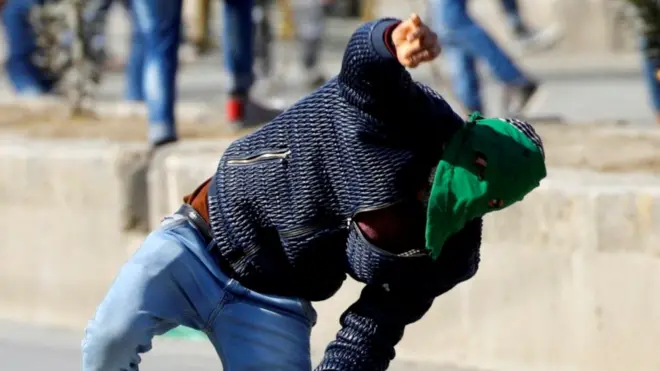 कश्मीर में प्रदर्शन