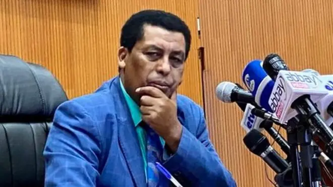 Ambaasaaddar Diinaa Mufti